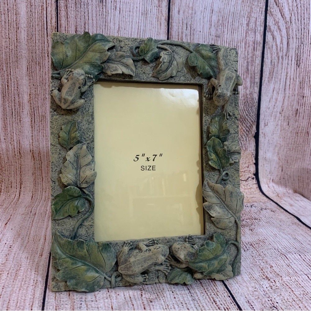 Frog Ivy picture Lily Pads Resin Frame 5” X 7” Green Textured forest Matte